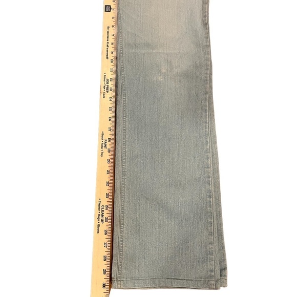 Sturdy Jeans Mens Light washed Relaxed Fit Jeans Made in India - Picture 9 of 10